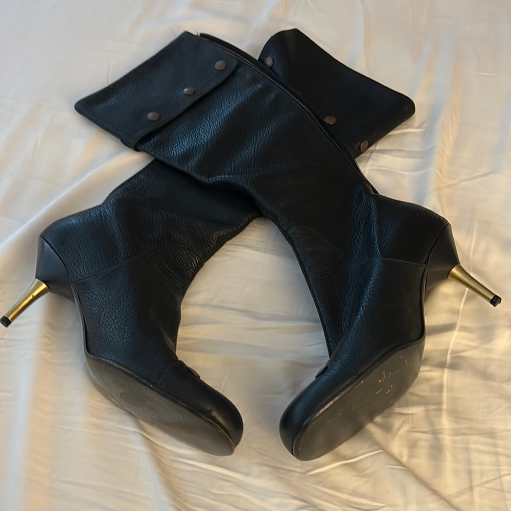 Dorothea black boots size 39.  Made in Spain. Worn 2x.